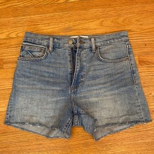 Aritzia Denim Forum Romy Slim Short. Nearly brand new, excellent condition.